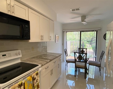 6281 Timberlake Drive - Photo Thumbnail 13