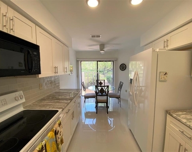 6281 Timberlake Drive - Photo Thumbnail 10