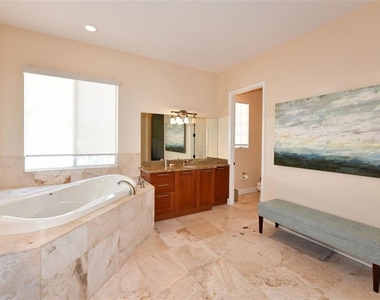 1179 Morningside Place - Photo Thumbnail 39