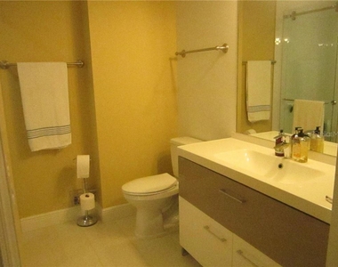 750 N Tamiami Trail - Photo Thumbnail 13