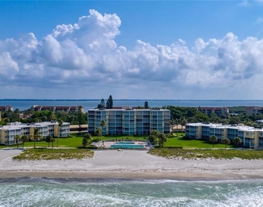 4825 Gulf Of Mexico Drive - Photo Thumbnail 27