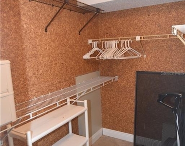 1716 Glenhouse Drive - Photo Thumbnail 10