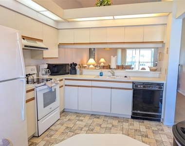 4378 Maderia Court Court - Photo Thumbnail 14