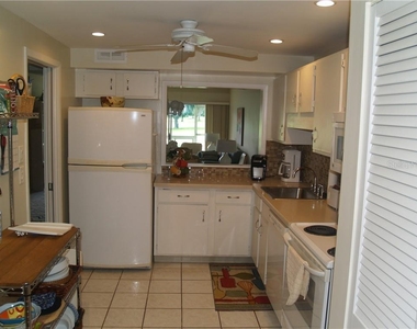 7405 W Country Club Drive N - Photo Thumbnail 4