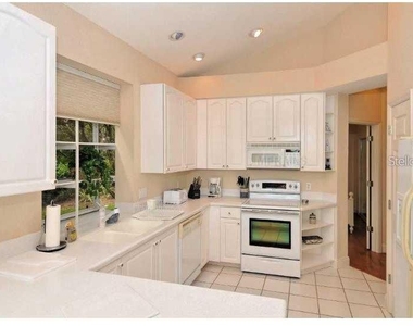 6718 Virginia Crossing - Photo Thumbnail 6