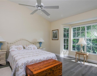 7725 Whitebridge Glen - Photo Thumbnail 15