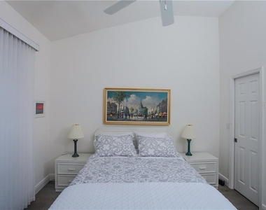 7725 Whitebridge Glen - Photo Thumbnail 13
