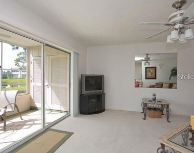 7153 W Country Club Drive N - Photo Thumbnail 3