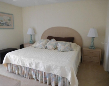 9300 Clubside Circle - Photo Thumbnail 11