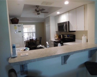 9300 Clubside Circle - Photo Thumbnail 4