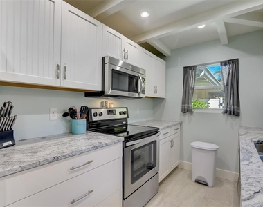 39 S Polk Drive - Photo Thumbnail 1