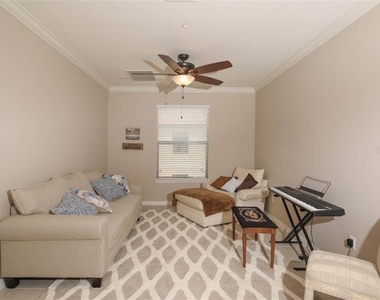 12720 Sorrento Way - Photo Thumbnail 9