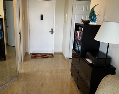 1102 Ben Franklin Drive - Photo Thumbnail 1