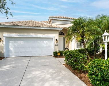 6920 Lennox Place - Photo Thumbnail 2
