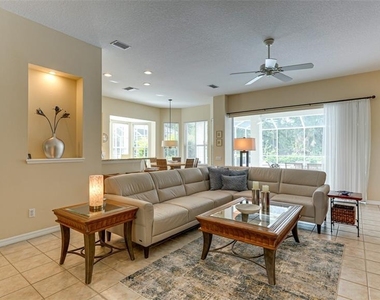 6920 Lennox Place - Photo Thumbnail 6