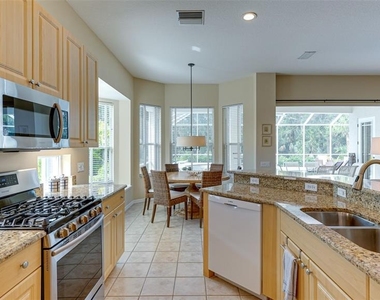 6920 Lennox Place - Photo Thumbnail 12