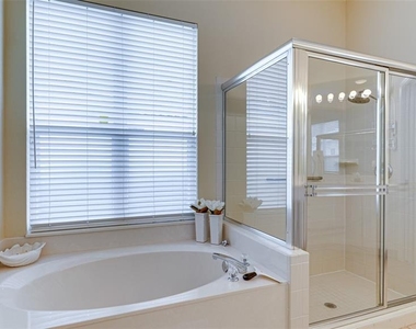 6920 Lennox Place - Photo Thumbnail 19
