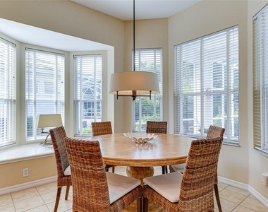 6920 Lennox Place - Photo Thumbnail 9