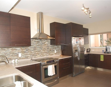 4634 Mirada Way - Photo Thumbnail 2