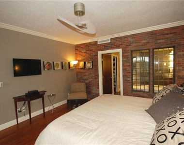 4634 Mirada Way - Photo Thumbnail 4