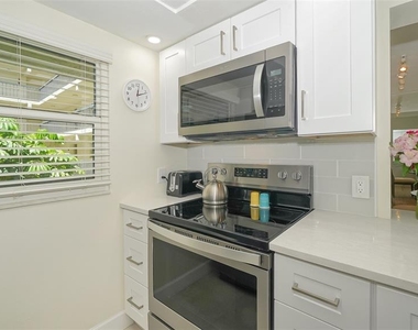 3240 Gulf Of Mexico Drive - Photo Thumbnail 17