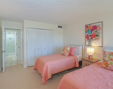 3240 Gulf Of Mexico Drive - Photo Thumbnail 29