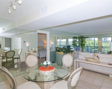 3240 Gulf Of Mexico Drive - Photo Thumbnail 4