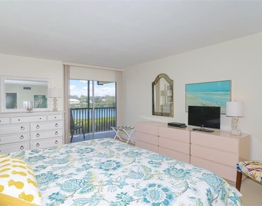 3240 Gulf Of Mexico Drive - Photo Thumbnail 21