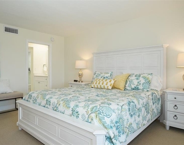 3240 Gulf Of Mexico Drive - Photo Thumbnail 23