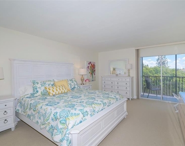 3240 Gulf Of Mexico Drive - Photo Thumbnail 20