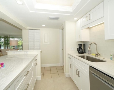 3240 Gulf Of Mexico Drive - Photo Thumbnail 18