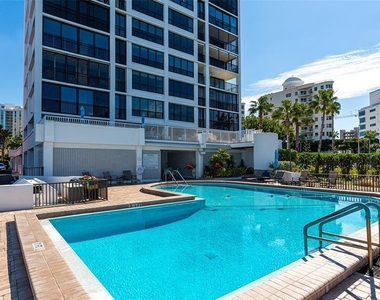 11 Sunset Drive - Photo Thumbnail 44
