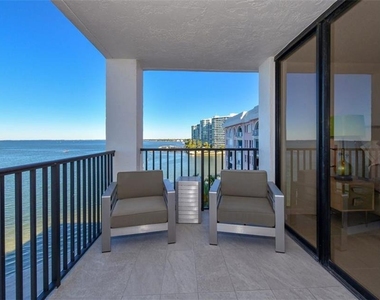 11 Sunset Drive - Photo Thumbnail 27