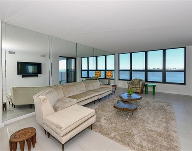 11 Sunset Drive - Photo Thumbnail 9