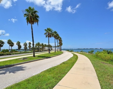 11 Sunset Drive - Photo Thumbnail 60