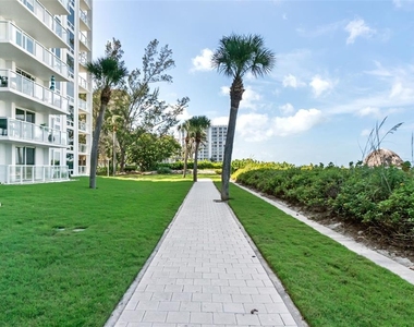 2425 Gulf Of Mexico Drive - Photo Thumbnail 41