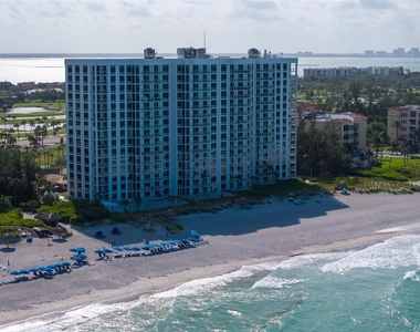 2425 Gulf Of Mexico Drive - Photo Thumbnail 58