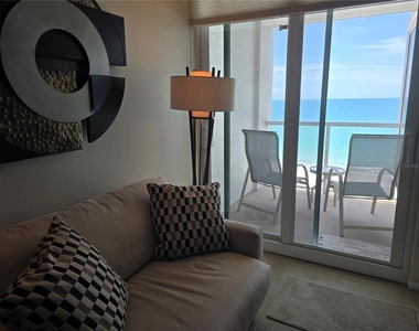 2425 Gulf Of Mexico Drive - Photo Thumbnail 23