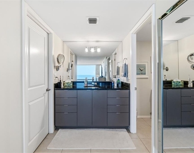 2425 Gulf Of Mexico Drive - Photo Thumbnail 22