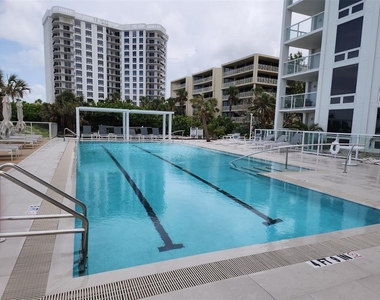 2425 Gulf Of Mexico Drive - Photo Thumbnail 35
