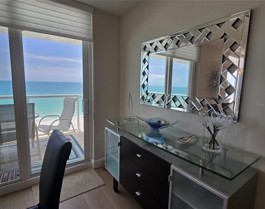 2425 Gulf Of Mexico Drive - Photo Thumbnail 14