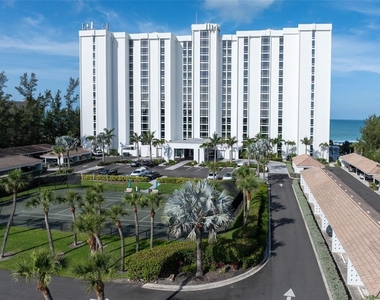 2425 Gulf Of Mexico Drive - Photo Thumbnail 50