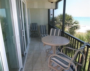 3235 Gulf Of Mexico Drive - Photo Thumbnail 16