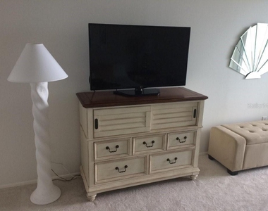 3235 Gulf Of Mexico Drive - Photo Thumbnail 8