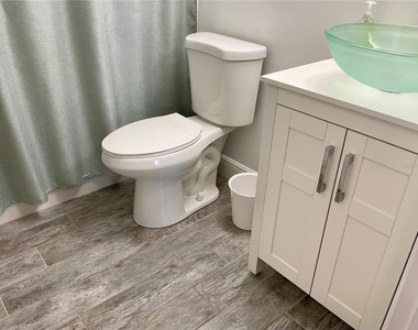 3213 Beneva Road - Photo Thumbnail 14