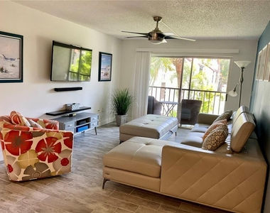 3213 Beneva Road - Photo Thumbnail 2