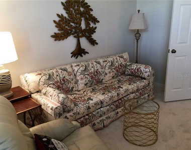 549 Fallbrook Drive - Photo Thumbnail 16