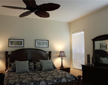 549 Fallbrook Drive - Photo Thumbnail 3