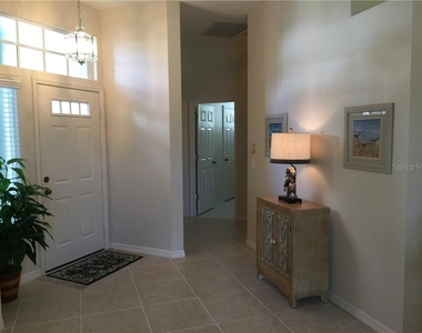 549 Fallbrook Drive - Photo Thumbnail 12