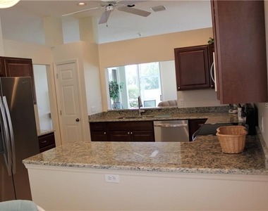 549 Fallbrook Drive - Photo Thumbnail 11